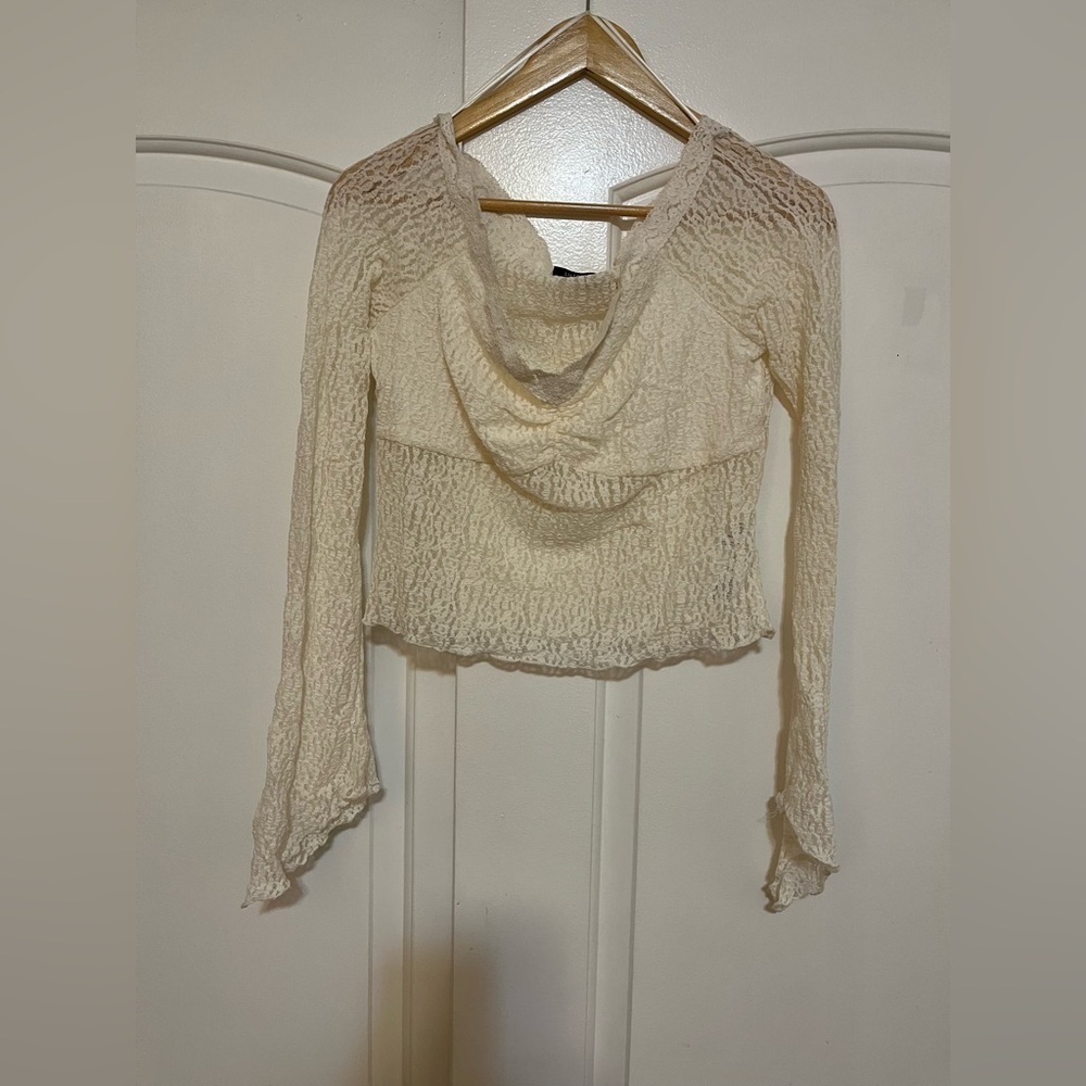 Silence + Noise Delphine semi sheer lace top - Picture 6 of 6